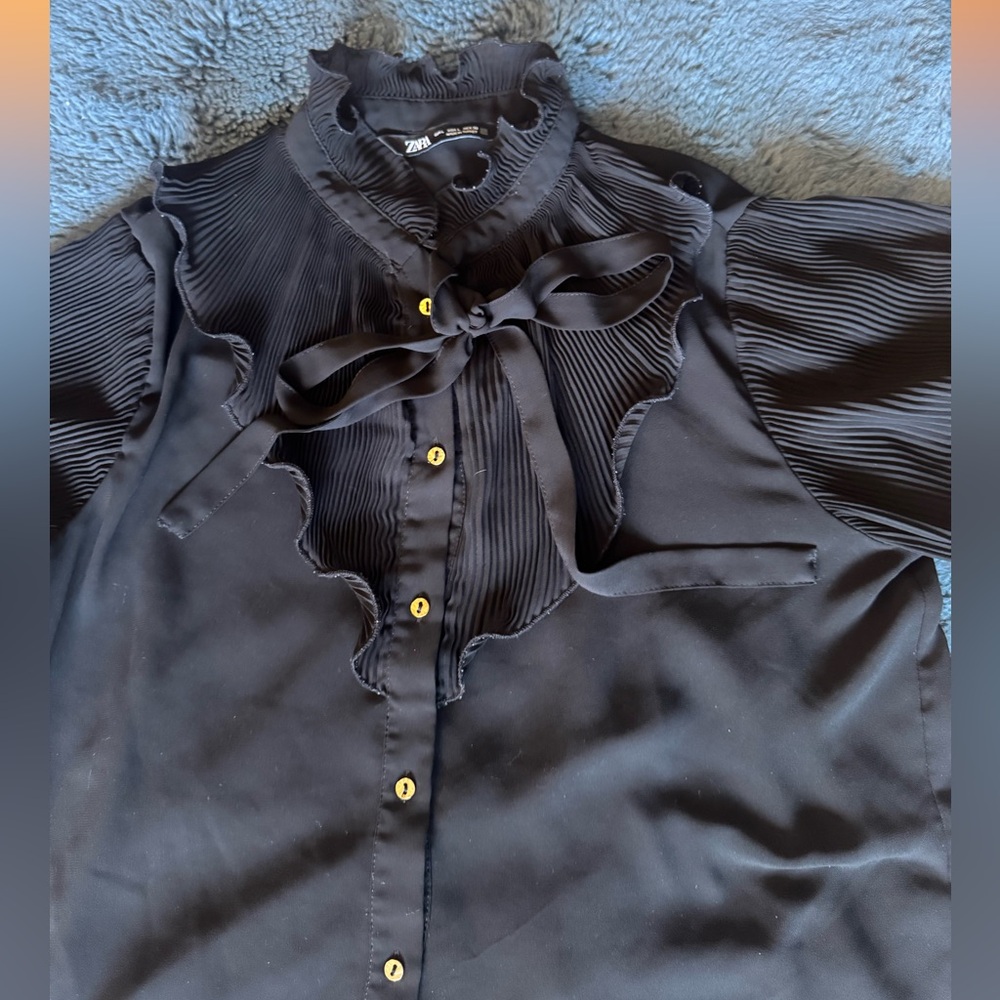 ZARA RUFFLE SHIRT - Picture 2 of 6